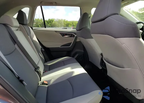 2021 Toyota Rav4 Xle из США, поврежденный, VIN JTMR6RFV8MD015924